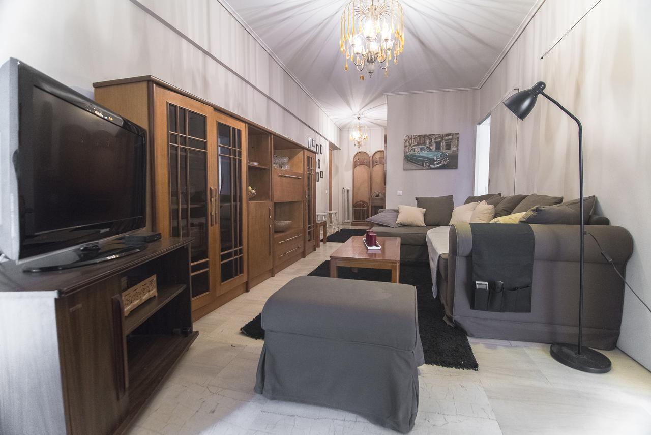 Stunning Central Apartment เอเธนส์ ภายนอก รูปภาพ