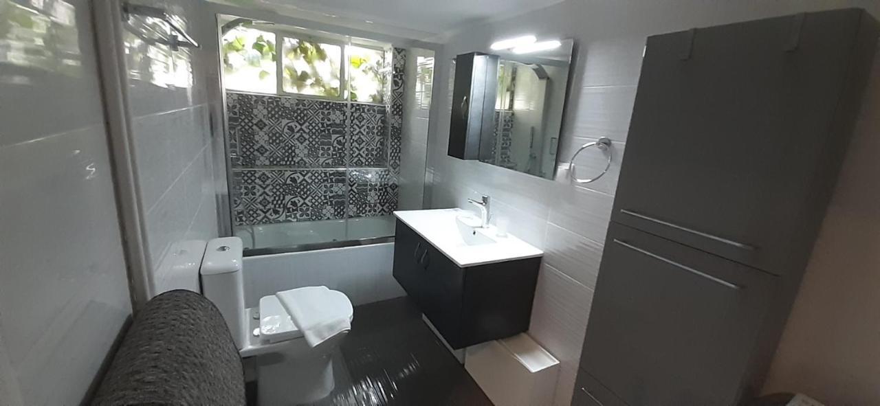 Stunning Central Apartment เอเธนส์ ภายนอก รูปภาพ